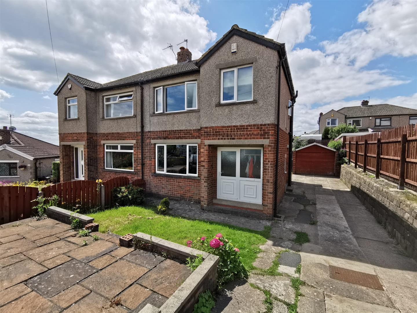 Houses and flats to let in Bradford Hamilton Bower